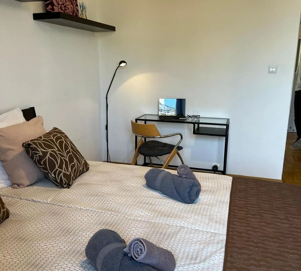 City Center & Old Town Cozy Flat #Smart Tv #Fast Wi-Fi #Metro Warsaw 0*,
